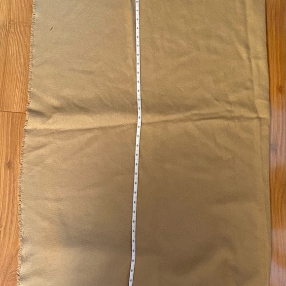 Super soft and cozy blanket fringe acrylic wrap - Picture 3 of 4